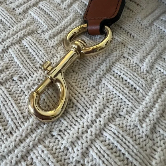 Marc Jacob’s Shoulder Purse Strap Tan/Gold - Picture 2 of 6